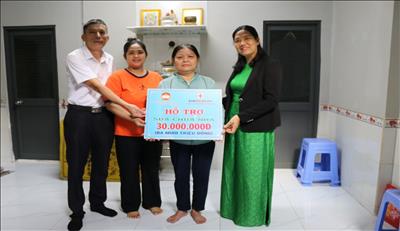 Công ty cổ phần Nhiệt điện Bà Rịa hỗ trợ xây dựng Nhà Đại đoàn kết tại phường Long Hương